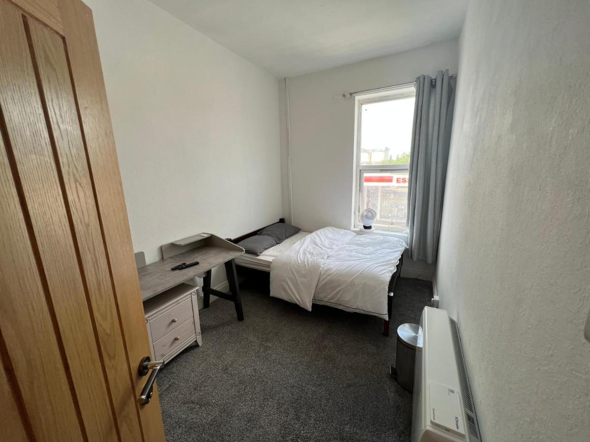 וואלסל Room In New Flat מראה חיצוני תמונה